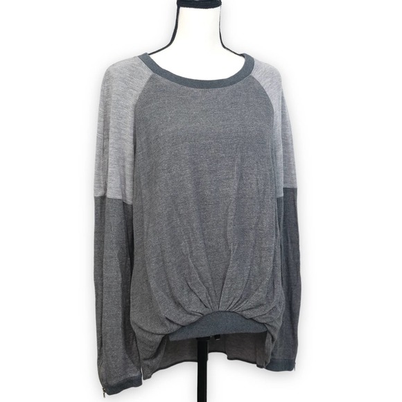 Elizabeth and James Tops - Elizabeth And James High Low Sweatshirt L Grey Gathered Pullover Zipper Sleeves